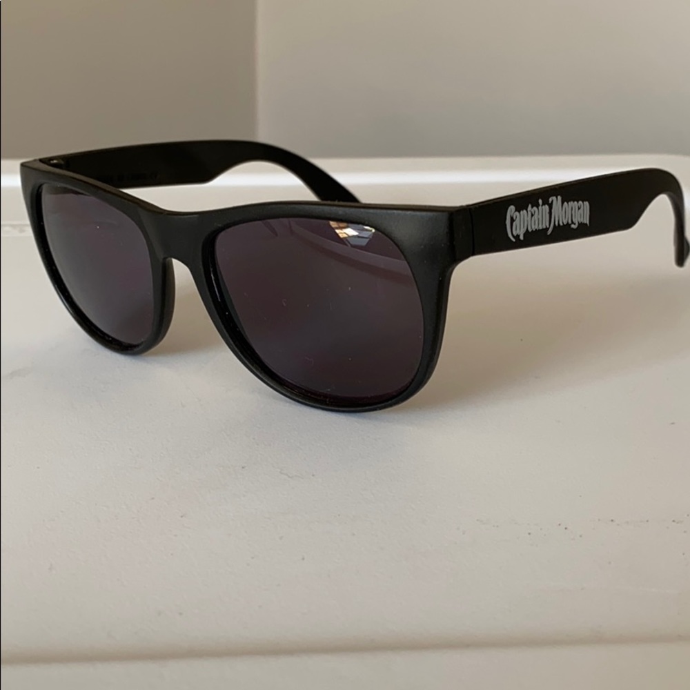 Captain Morgan sunglass